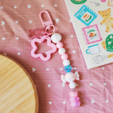 Afternoon baking - Handmade keychain